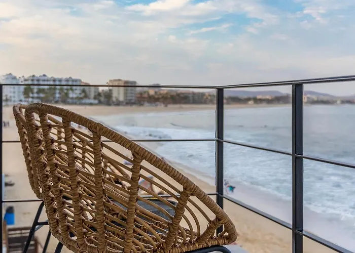 Cabo Break Hotel