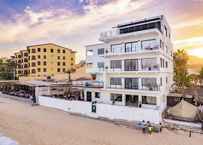 Cabo Break Hotel